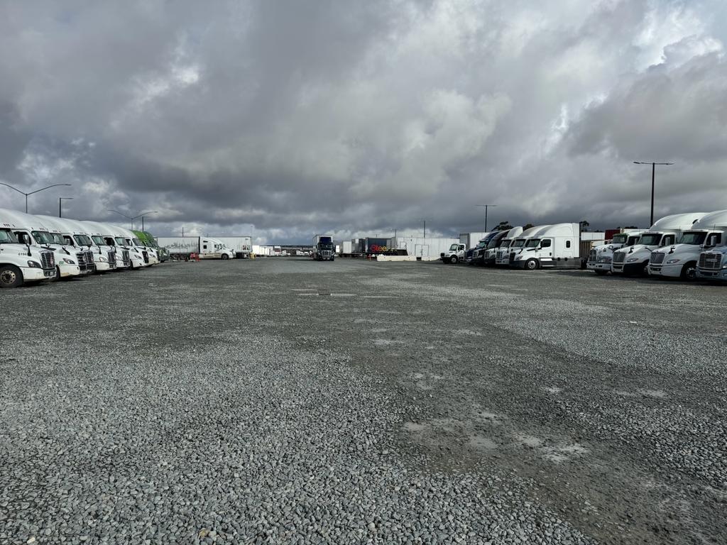 Otay Mesa - Sonet Truck & Trailer Parking Facility — photo 3 of 8