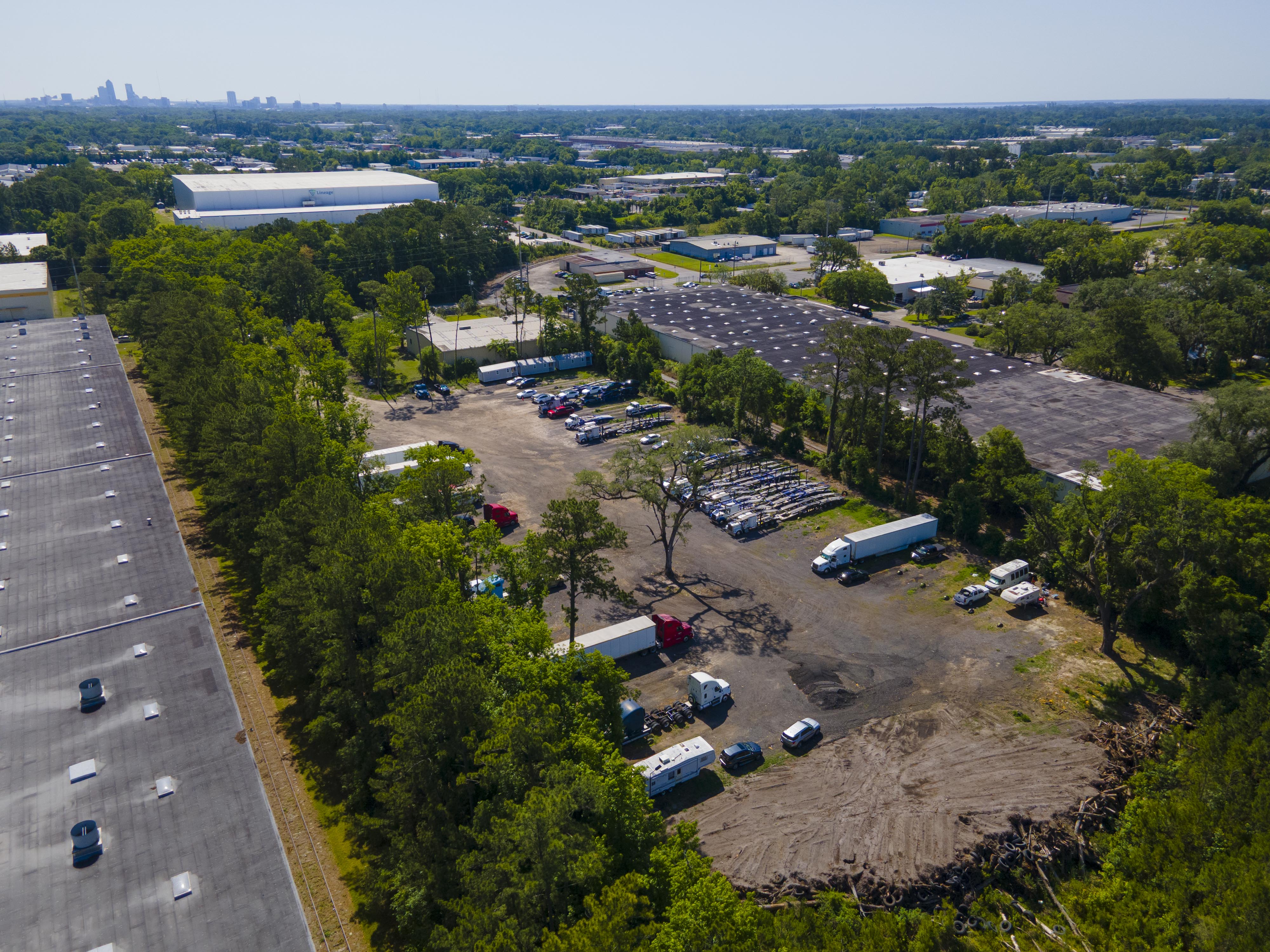 Parking Kingdom Jacksonville - 278 Ellis Road — photo 2 of 6