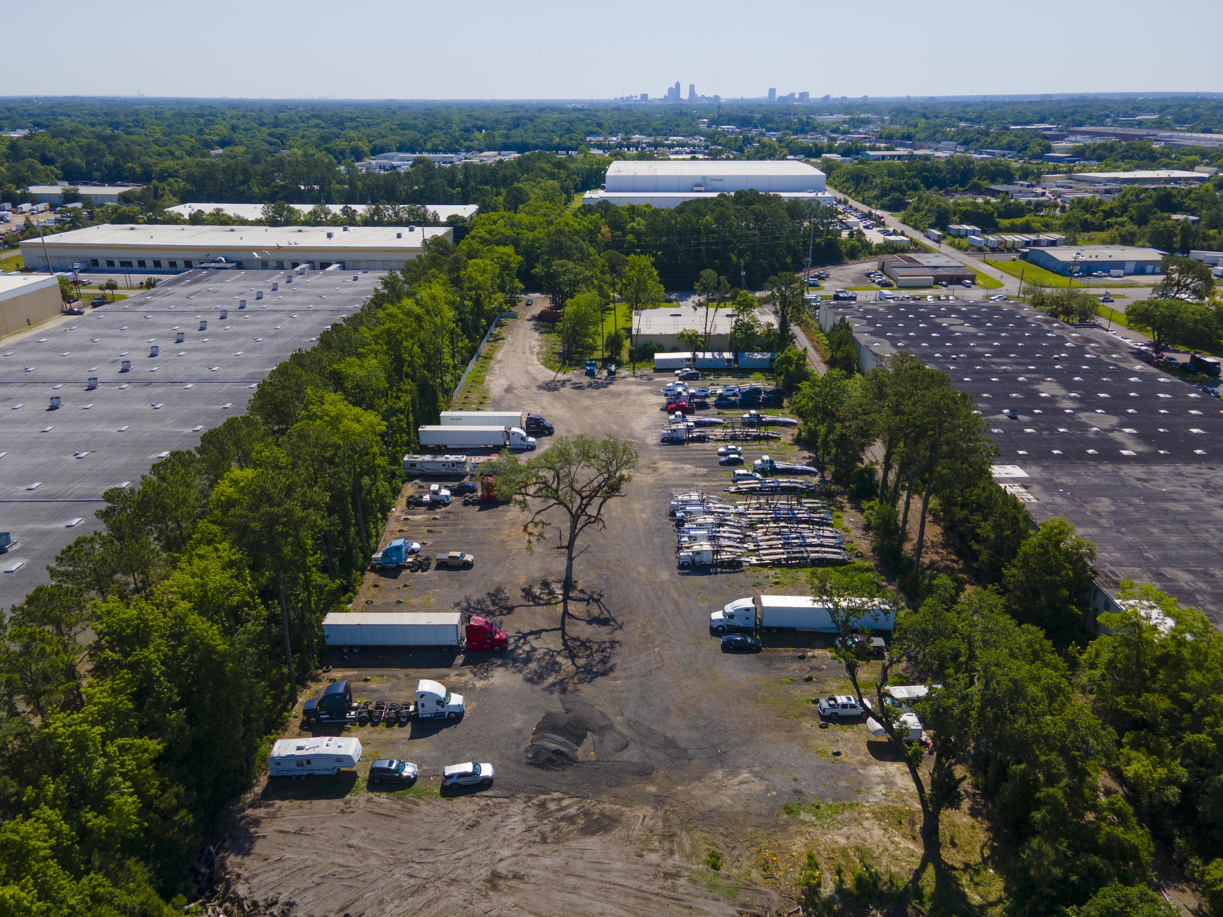 Parking Kingdom Jacksonville - 278 Ellis Road — photo 3 of 6