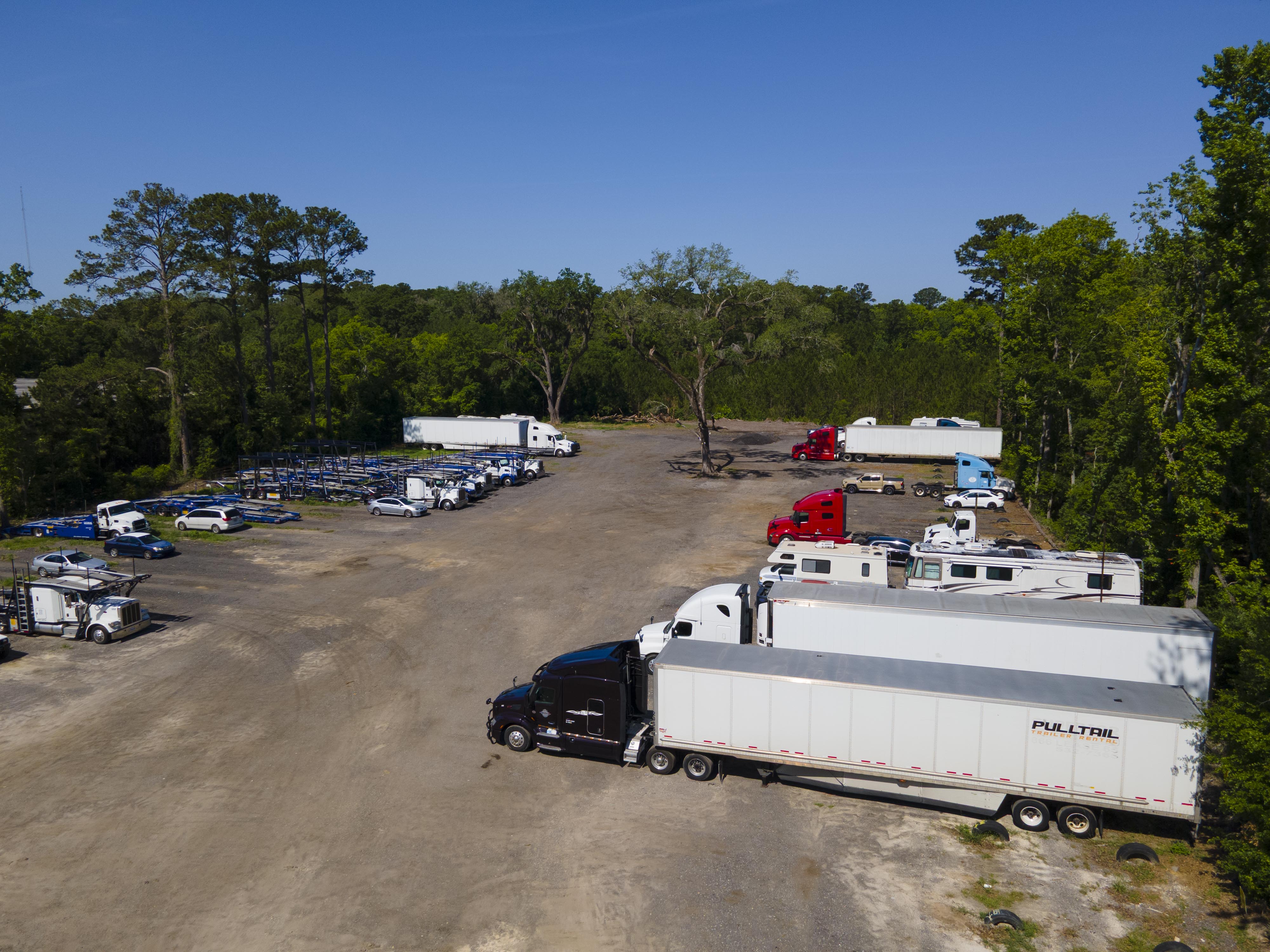 Parking Kingdom Jacksonville - 278 Ellis Road — photo 6 of 6