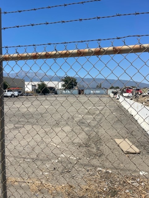 Truck & Trailer Parking — photo 3 of 6